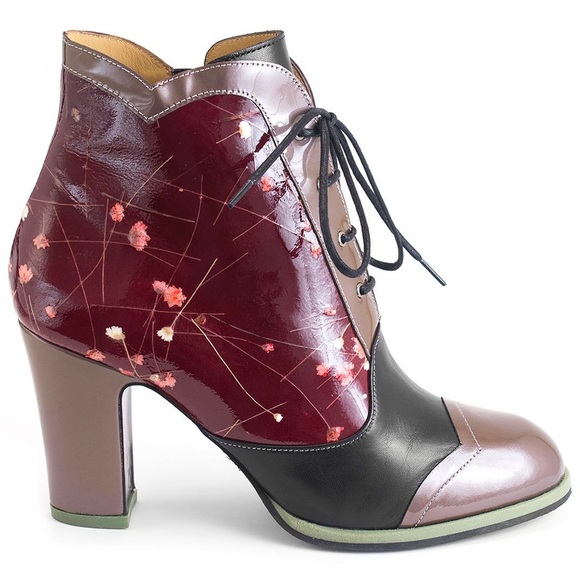 John Fluevog Shoes - JOHN FLUEVOG Leather Floral Carmen Scalloped Lace-Up Ankle 10.5 DISCONTINUED